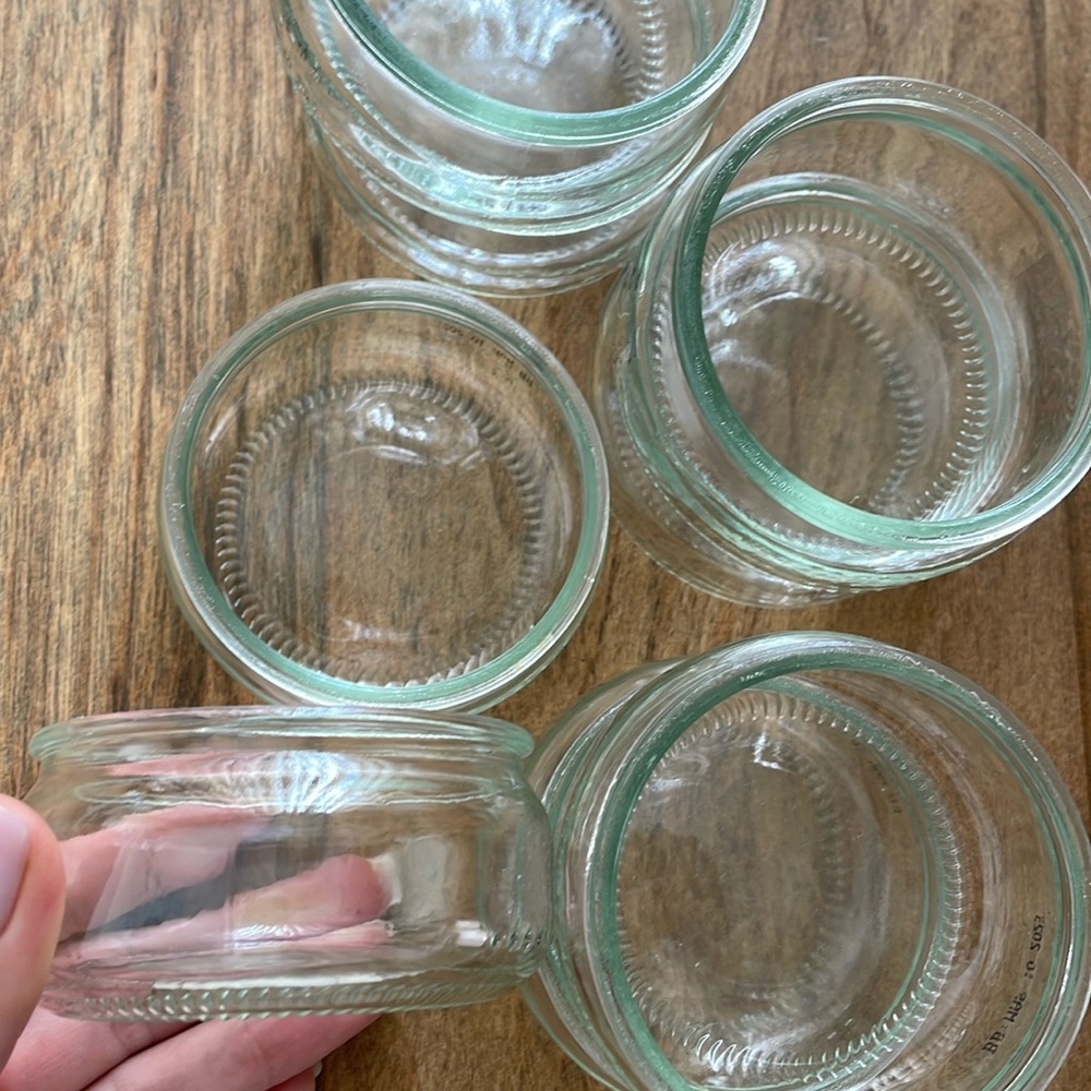 Empty jars 8, all comes with lids
